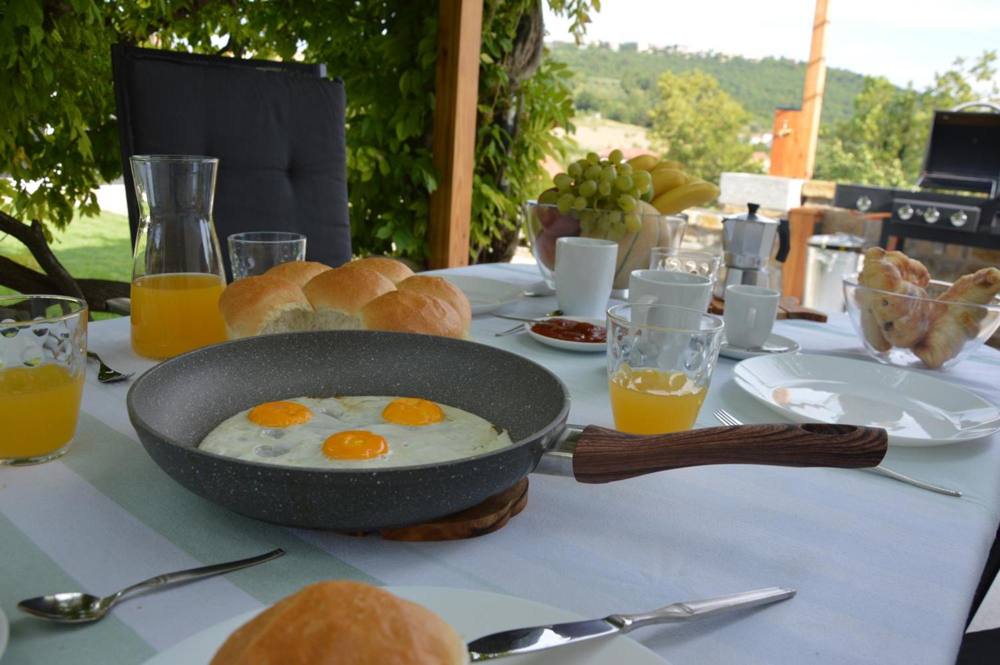 Casa Miranda - Family Comfort In A Quiet Area, Near The Sea, With Bbq And Free Parking Zgornje Skofije Exterior photo